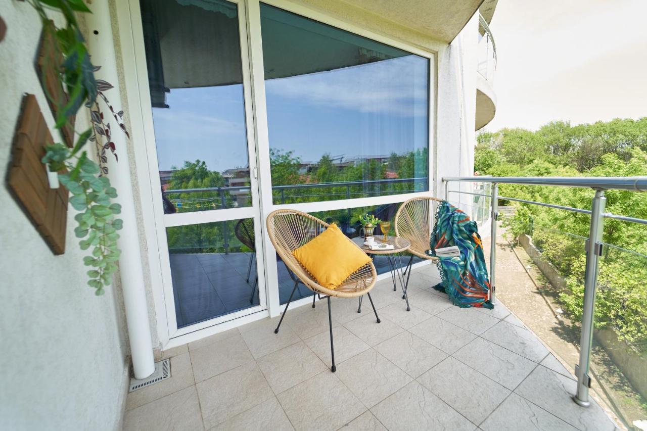 Design Studio In Atlantis Resort&Spa, Burgas Airport 외부 사진