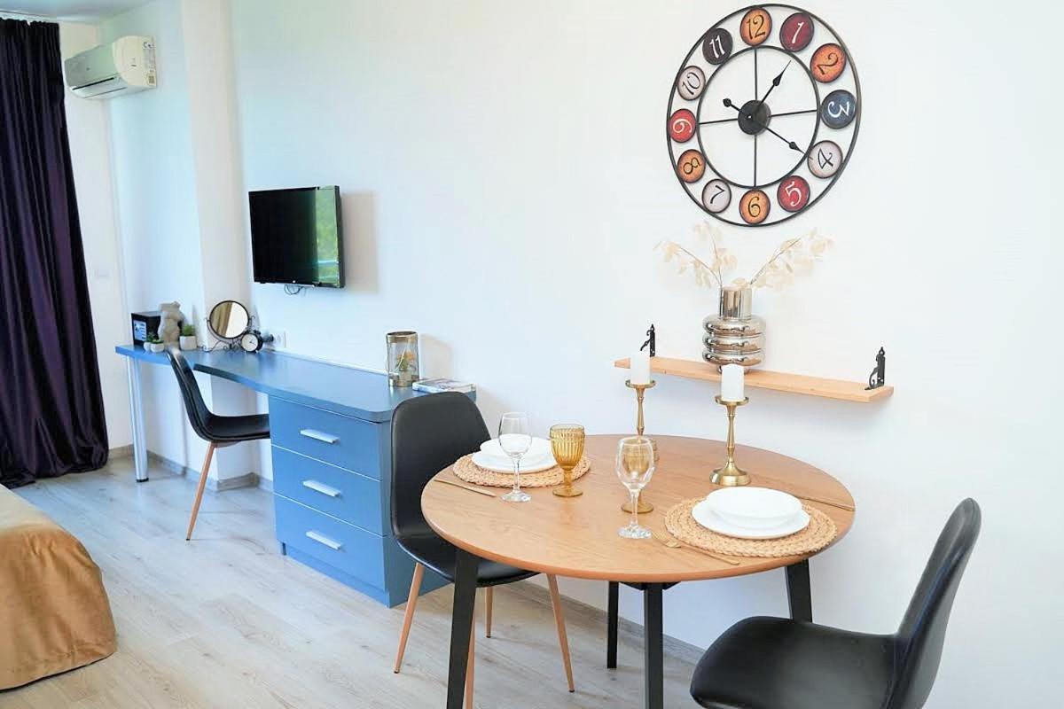 Design Studio In Atlantis Resort&Spa, Burgas Airport 외부 사진