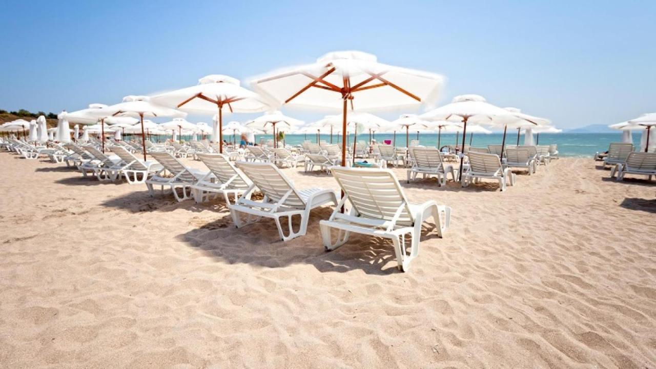Design Studio In Atlantis Resort&Spa, Burgas Airport 외부 사진