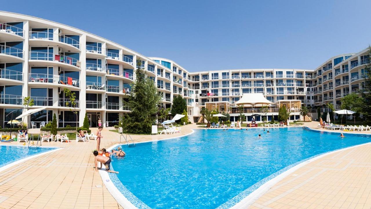 Design Studio In Atlantis Resort&Spa, Burgas Airport 외부 사진