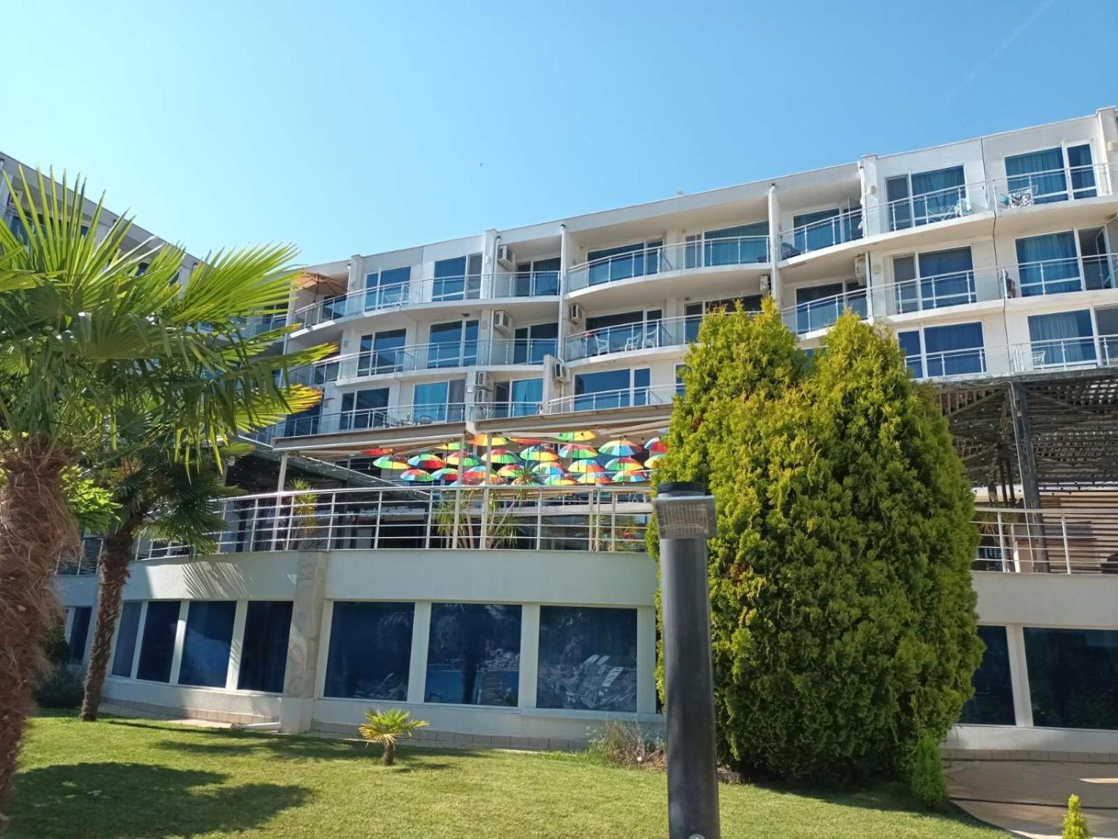 Design Studio In Atlantis Resort&Spa, Burgas Airport 외부 사진