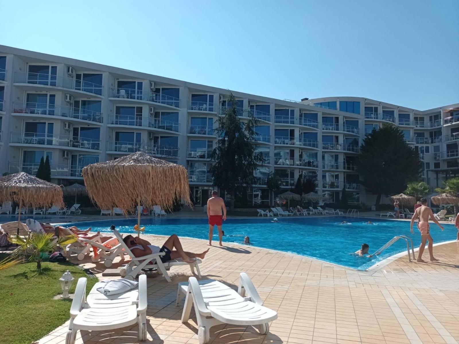 Design Studio In Atlantis Resort&Spa, Burgas Airport 외부 사진